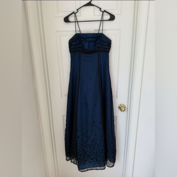 Morgan & Co. Dresses & Skirts - Morgan And Co. Blue And Black Spaghetti Strap Corsetback Prom Dress Sz. 7/8